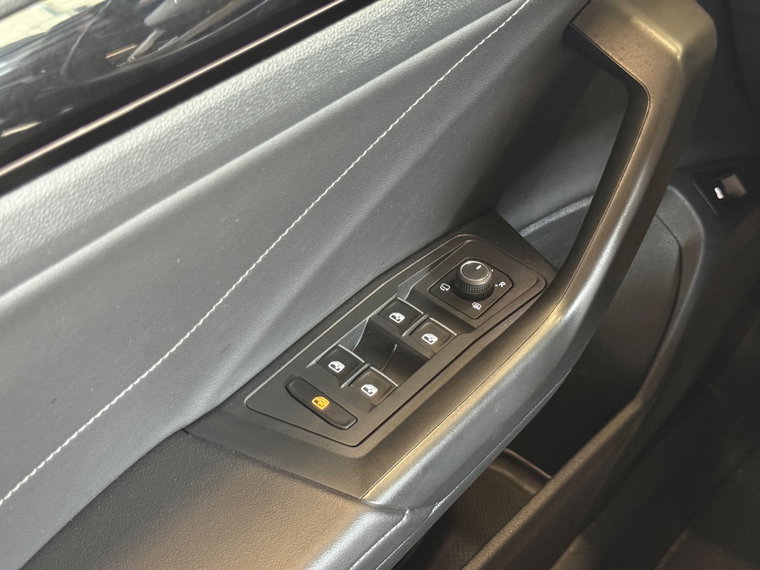 Vehicle Image 41