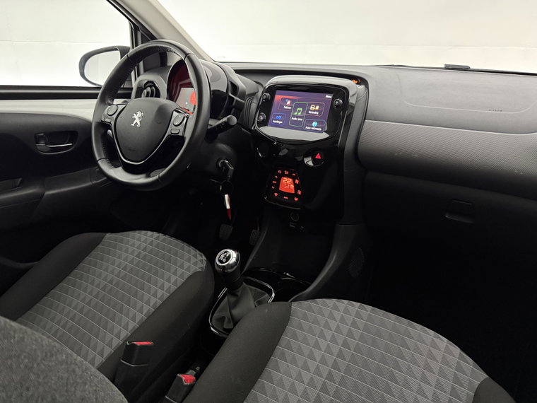 Vehicle Image 31