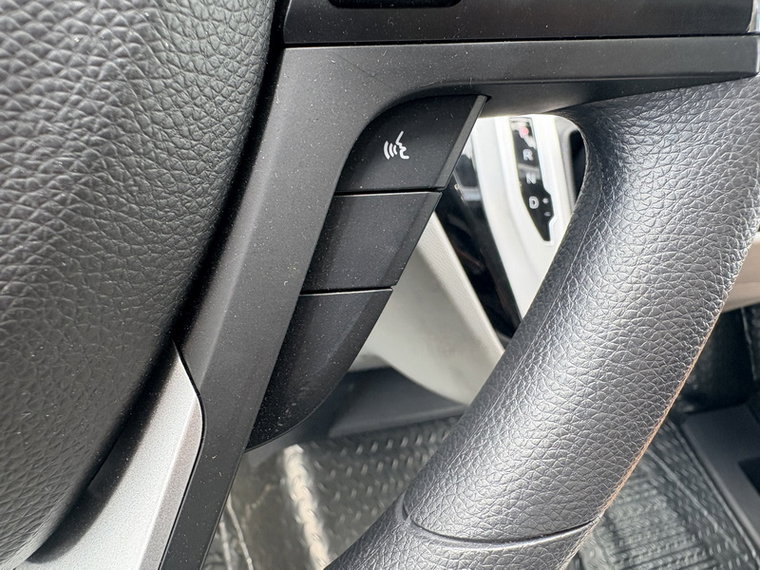 Vehicle Image 40