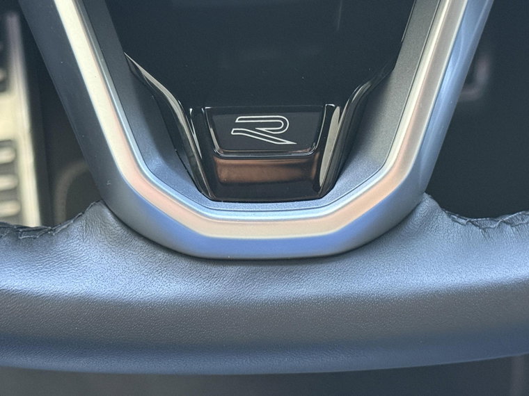 Vehicle Image 28