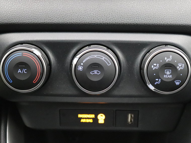 Vehicle Image 23