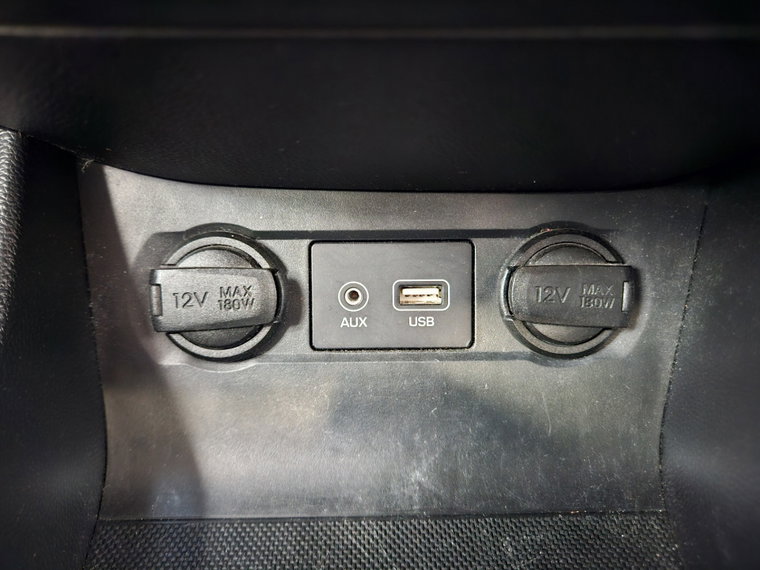 Vehicle Image 23