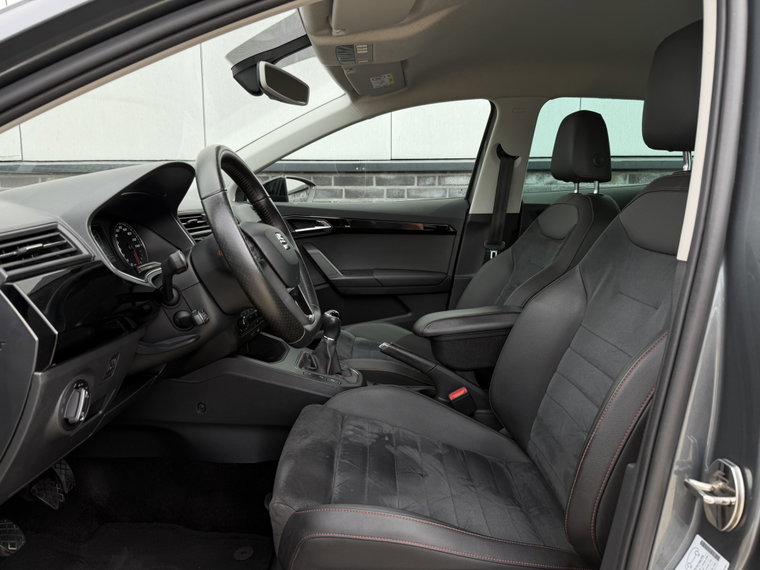 Vehicle Image 23
