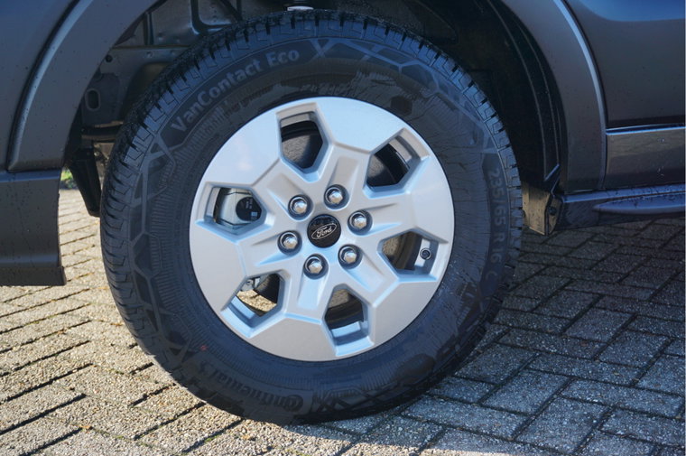 Vehicle Image 17