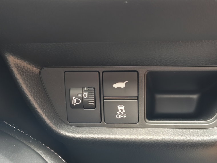 Vehicle Image 24