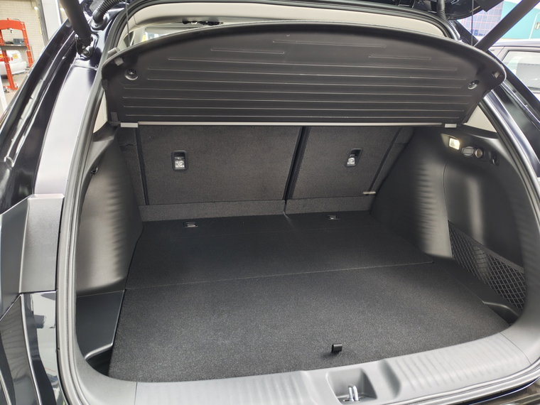 Vehicle Image 33
