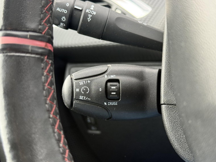 Vehicle Image 23