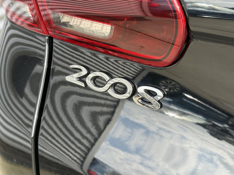 Vehicle Image 37
