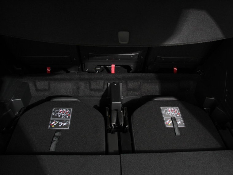 Vehicle Image 28