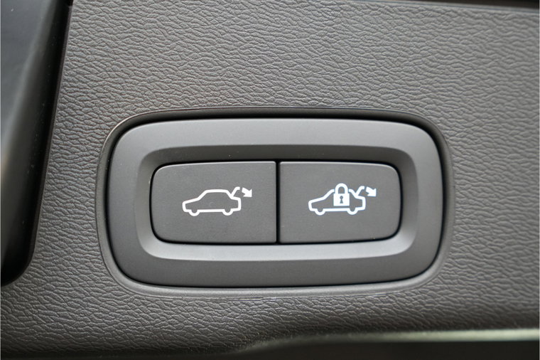 Vehicle Image 38