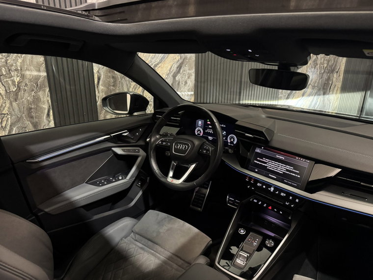 Vehicle Image 20