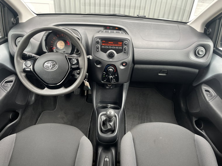 Vehicle Image 7