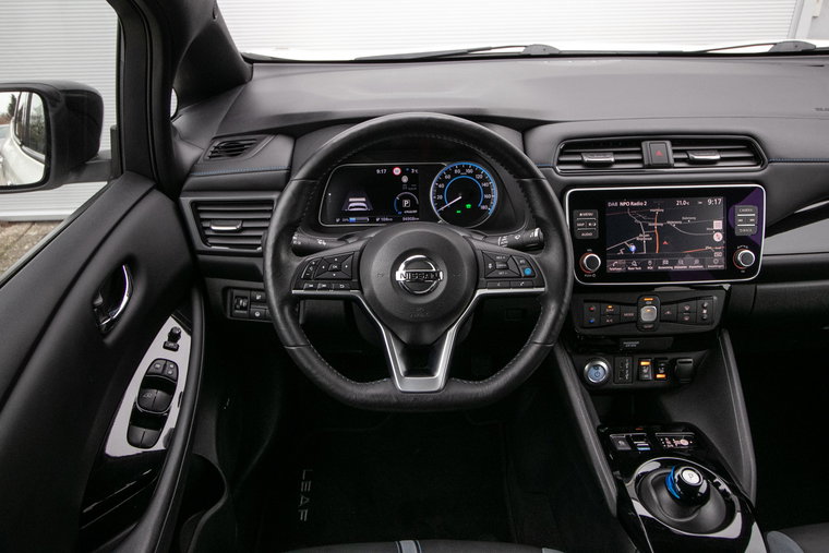 Vehicle Image 16