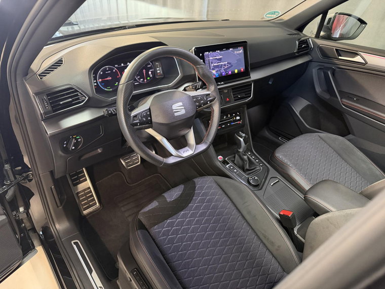 Vehicle Image 28