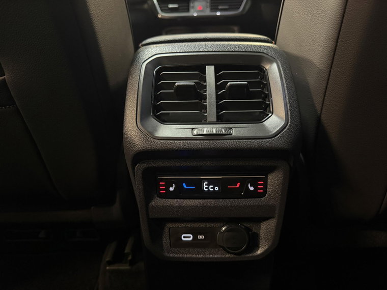 Vehicle Image 39