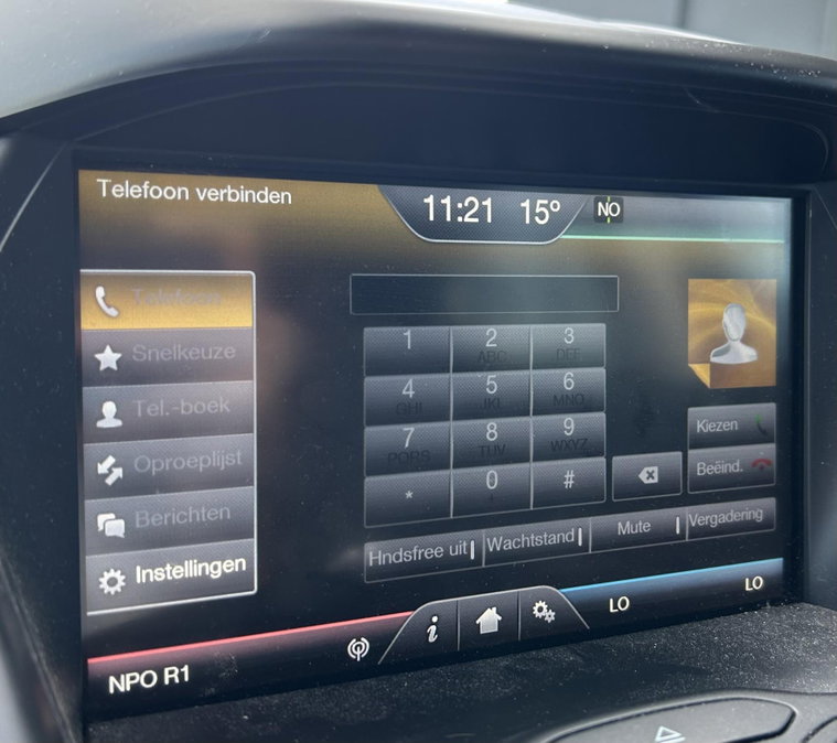 Vehicle Image 16