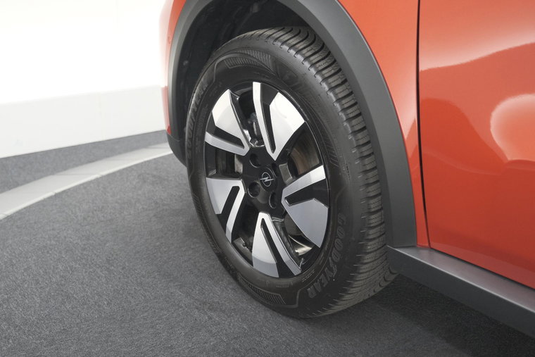 Vehicle Image 20