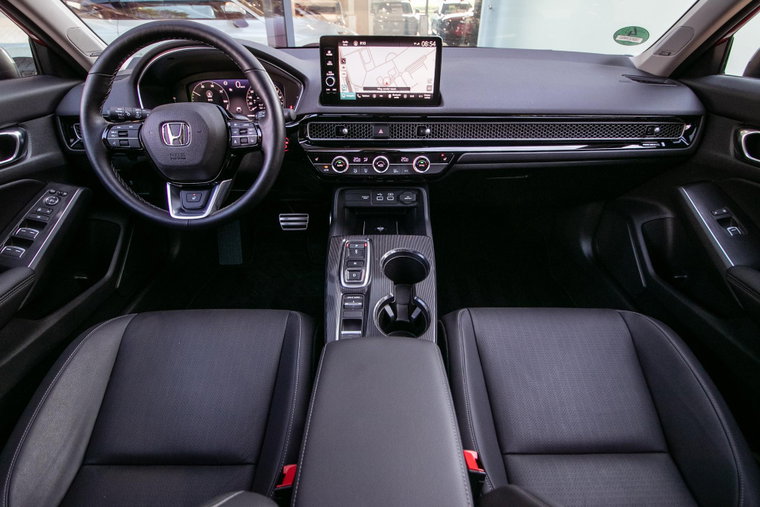 Vehicle Image 18