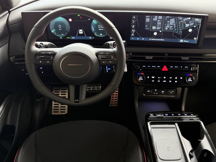 Vehicle Image 25