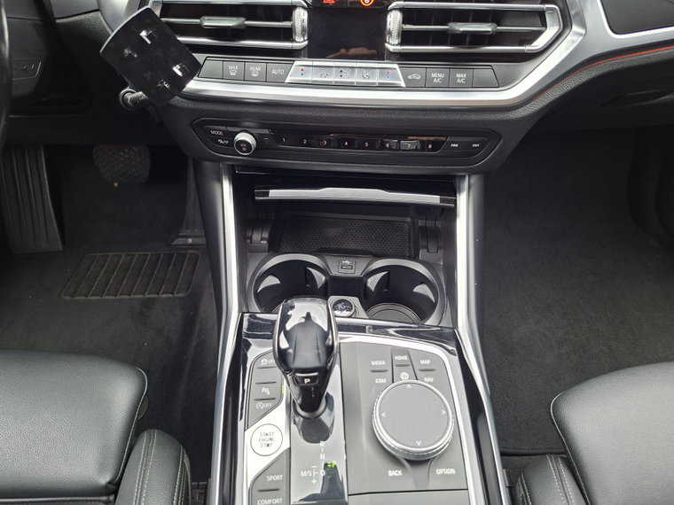 Vehicle Image 40