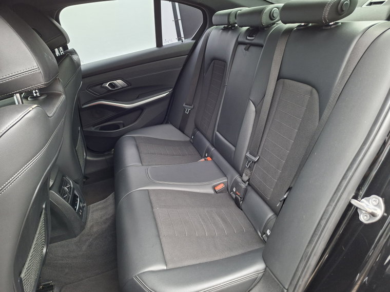 Vehicle Image 41
