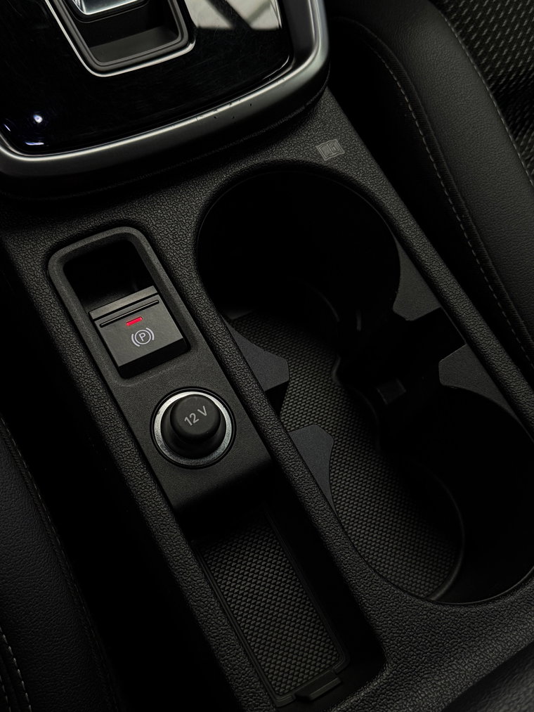 Vehicle Image 24