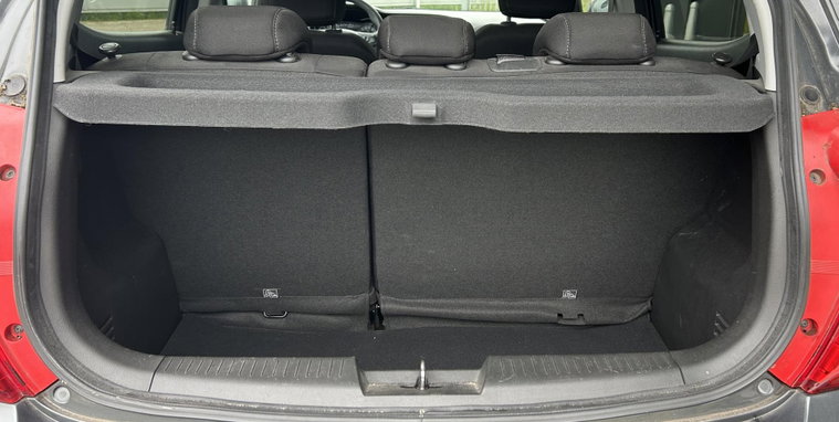 Vehicle Image 22