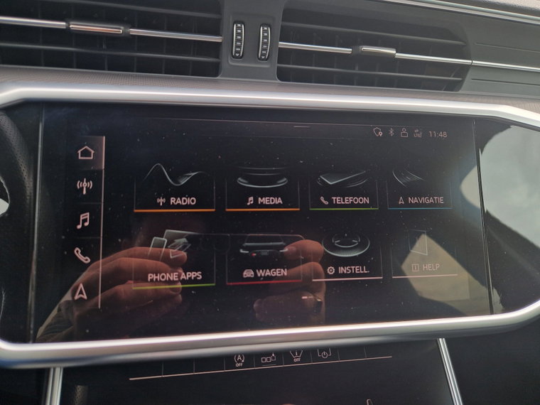 Vehicle Image 30