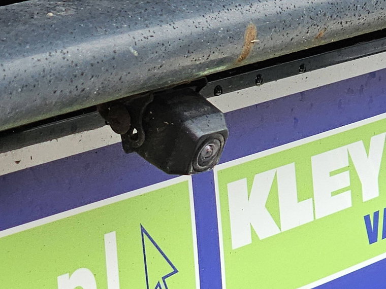 Vehicle Image 16