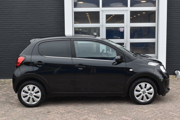 Vehicle Image 6