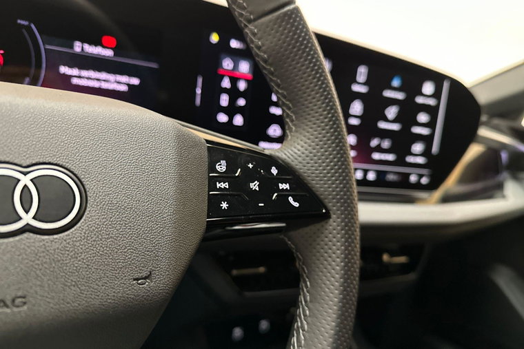 Vehicle Image 23