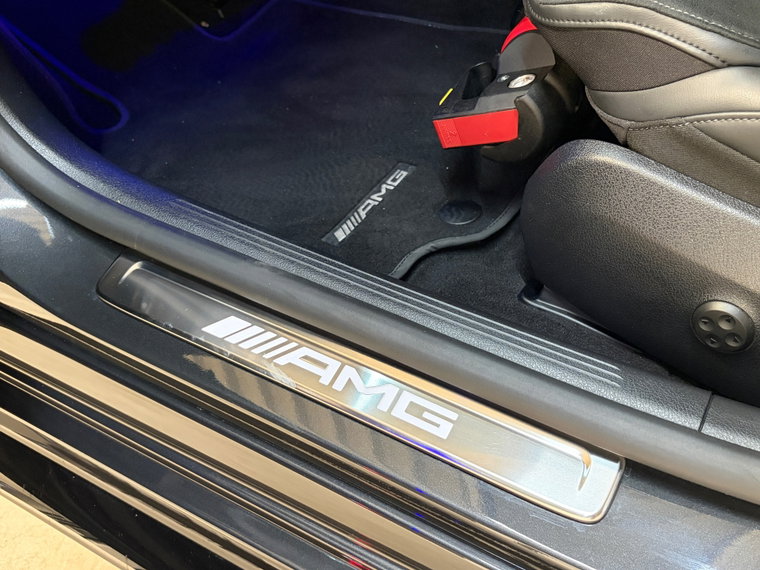 Vehicle Image 33