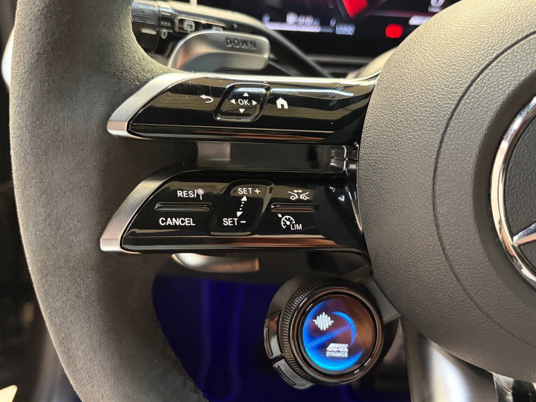 Vehicle Image 38