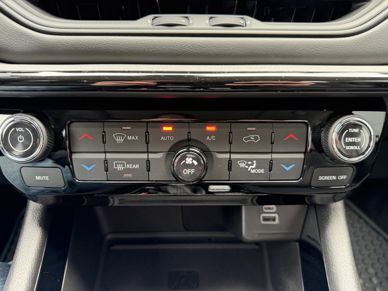 Vehicle Image 39