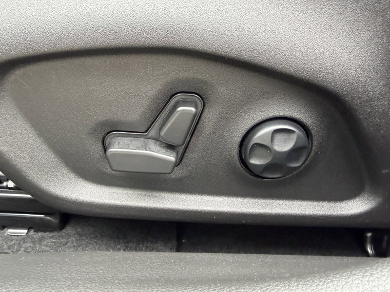 Vehicle Image 45