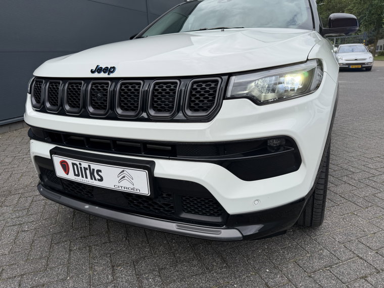 Vehicle Image 48