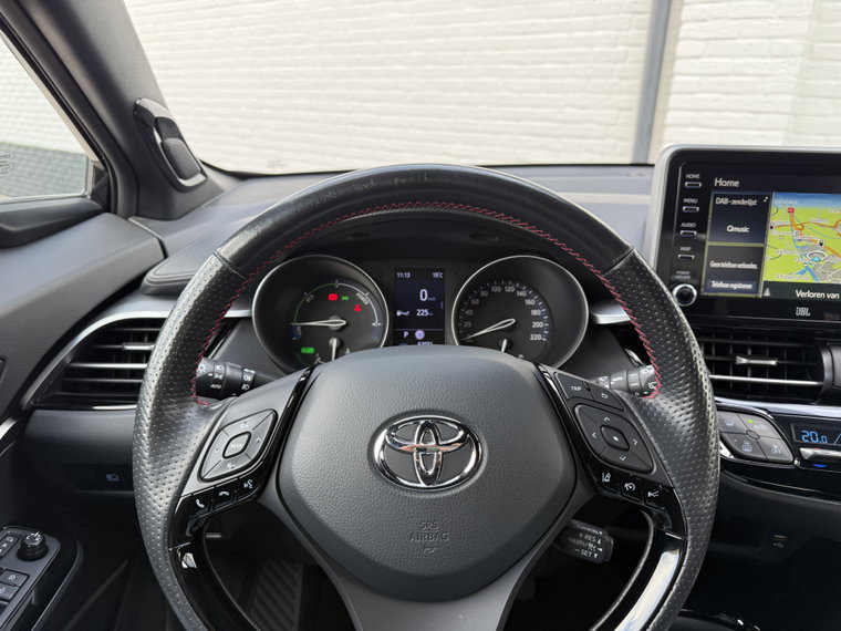 Vehicle Image 16