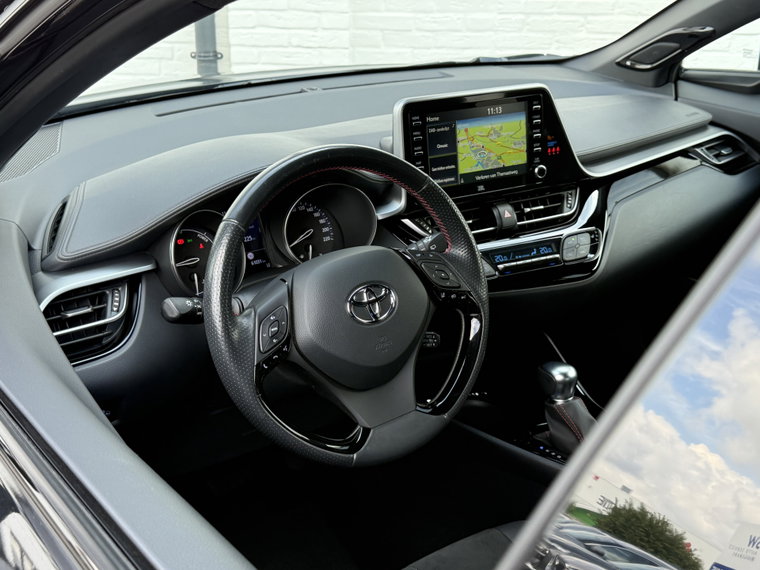 Vehicle Image 10