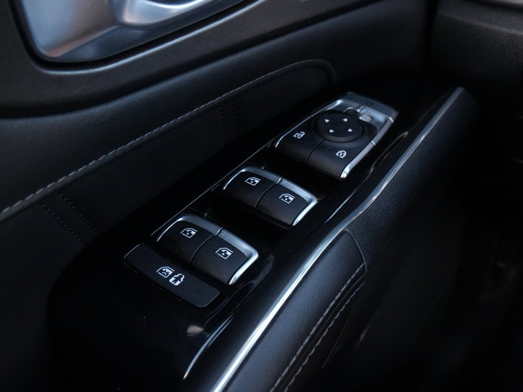 Vehicle Image 33