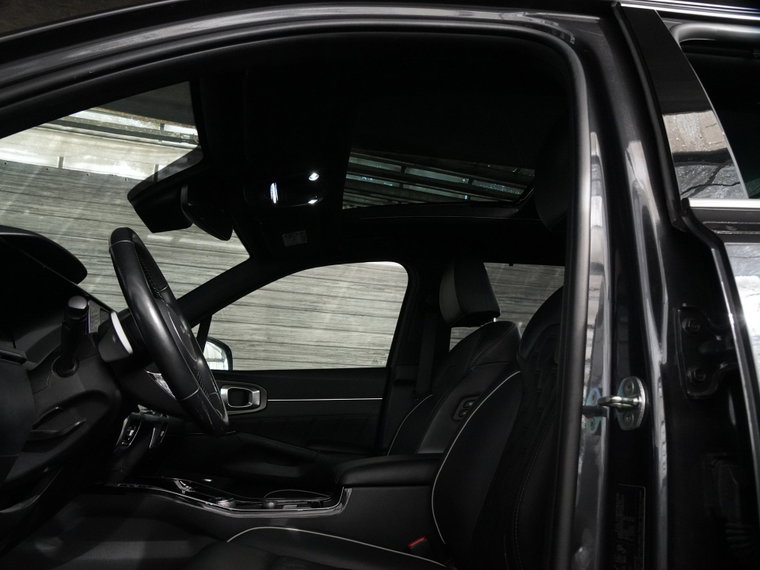 Vehicle Image 45