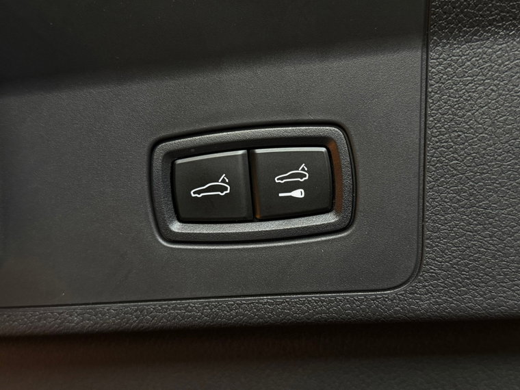 Vehicle Image 34