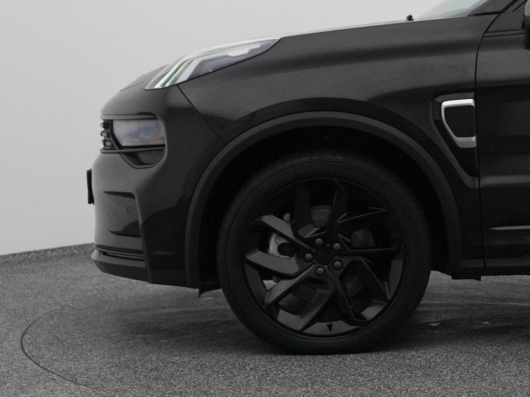 Vehicle Image 21