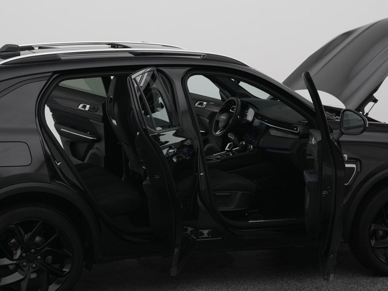 Vehicle Image 32