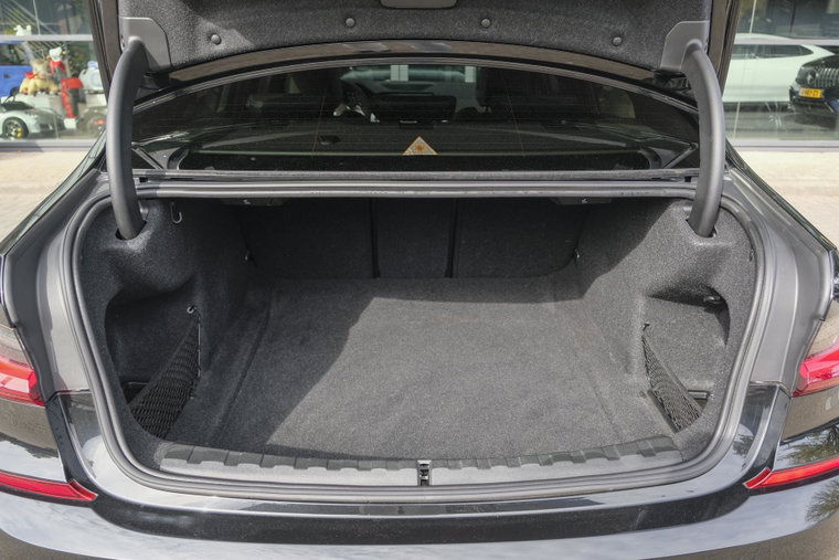Vehicle Image 50