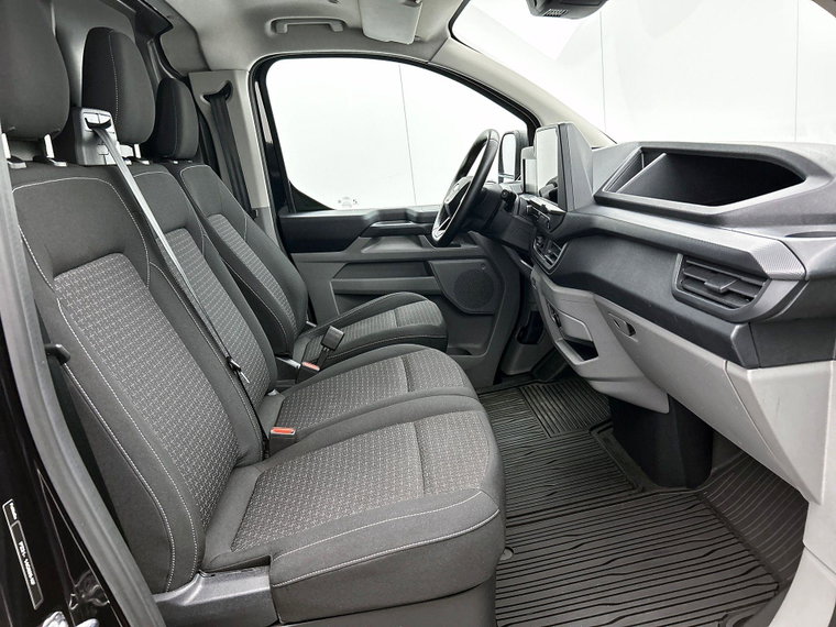 Vehicle Image 33