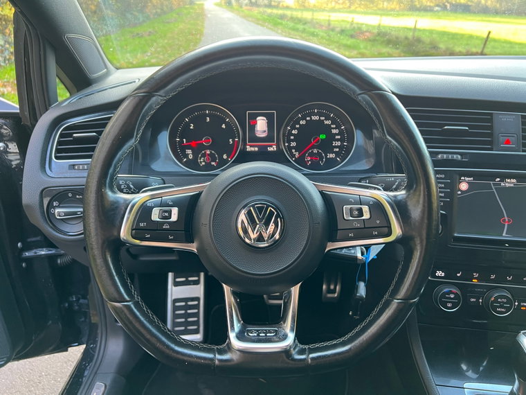 Vehicle Image 37