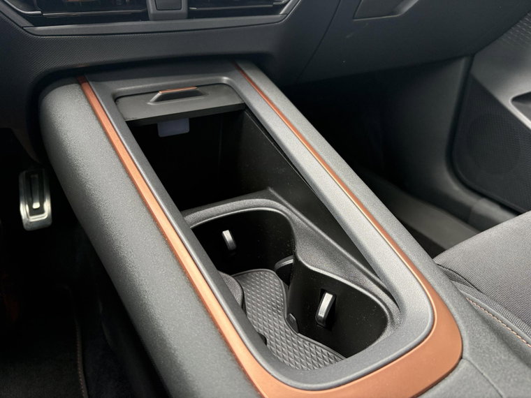 Vehicle Image 40
