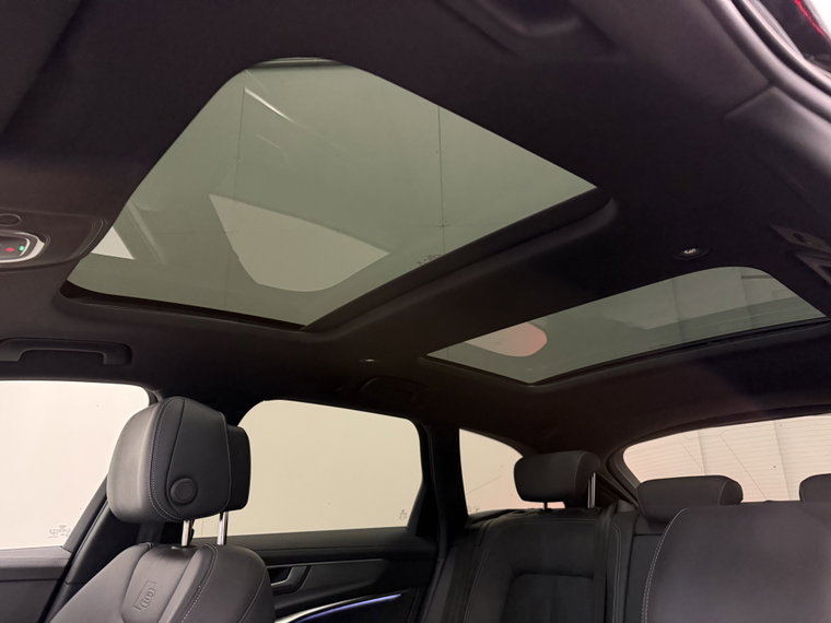 Vehicle Image 38