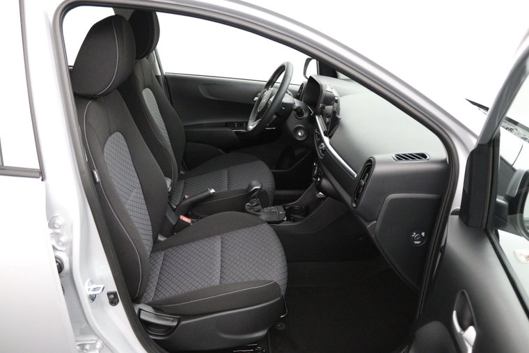 Vehicle Image 30