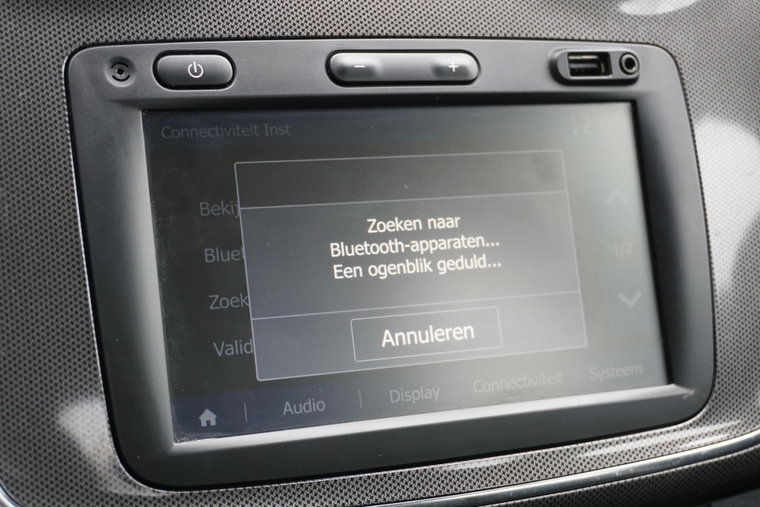 Vehicle Image 37